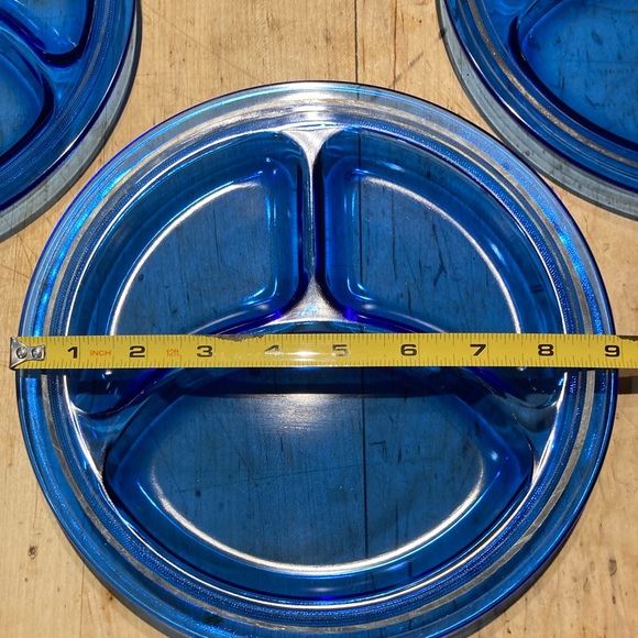 Vintage cobalt divided plates, set of four - Picture 4 of 6